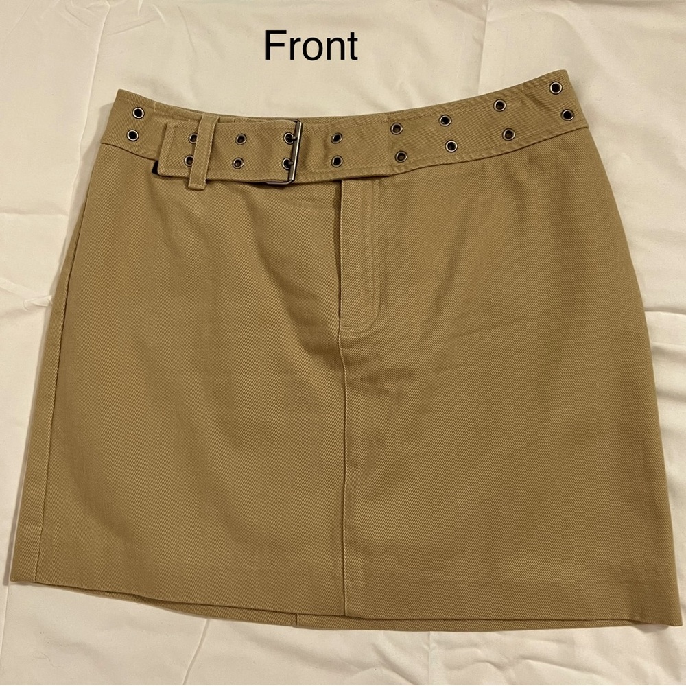 Ralph Lauren Beige Denim Skirt, Size 8, Excellent Preowned Condition.